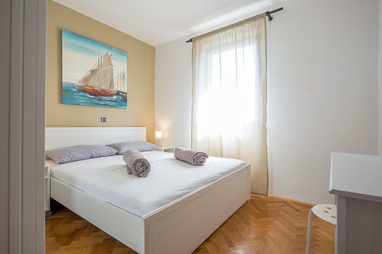 מאלינסקה Apartments Bo מראה חיצוני תמונה